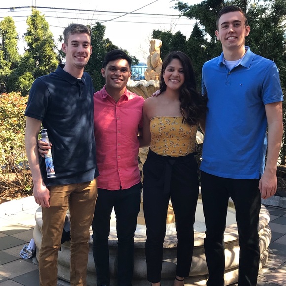 Meet your Posher, Veronica - Picture 1 of 1